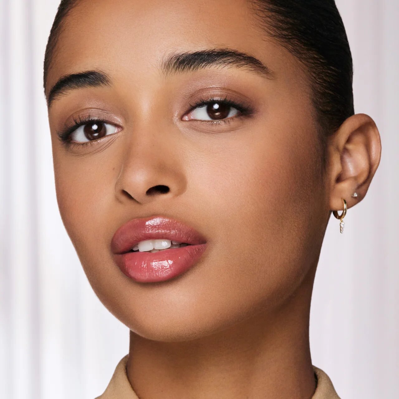 Консилер HOURGLASS Vanish™ Airbrush Concealer — у відтінку — Silk 2.5 Light (cool undertone)