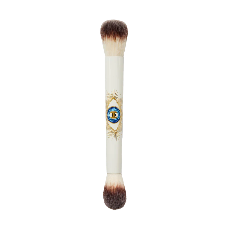 ЛІМІТОВАНИЙ Пензлик для макіяжу HOURGLASS Ambient™ Lighting Edit Brush — Limited Edition Collection 2024 — EVIL EYE