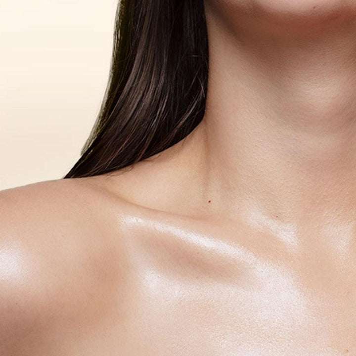 Живильна олія для тіла, яка додає сяйво шкірі HydroPeptide Shimmering Body Oil Nourishing Glow