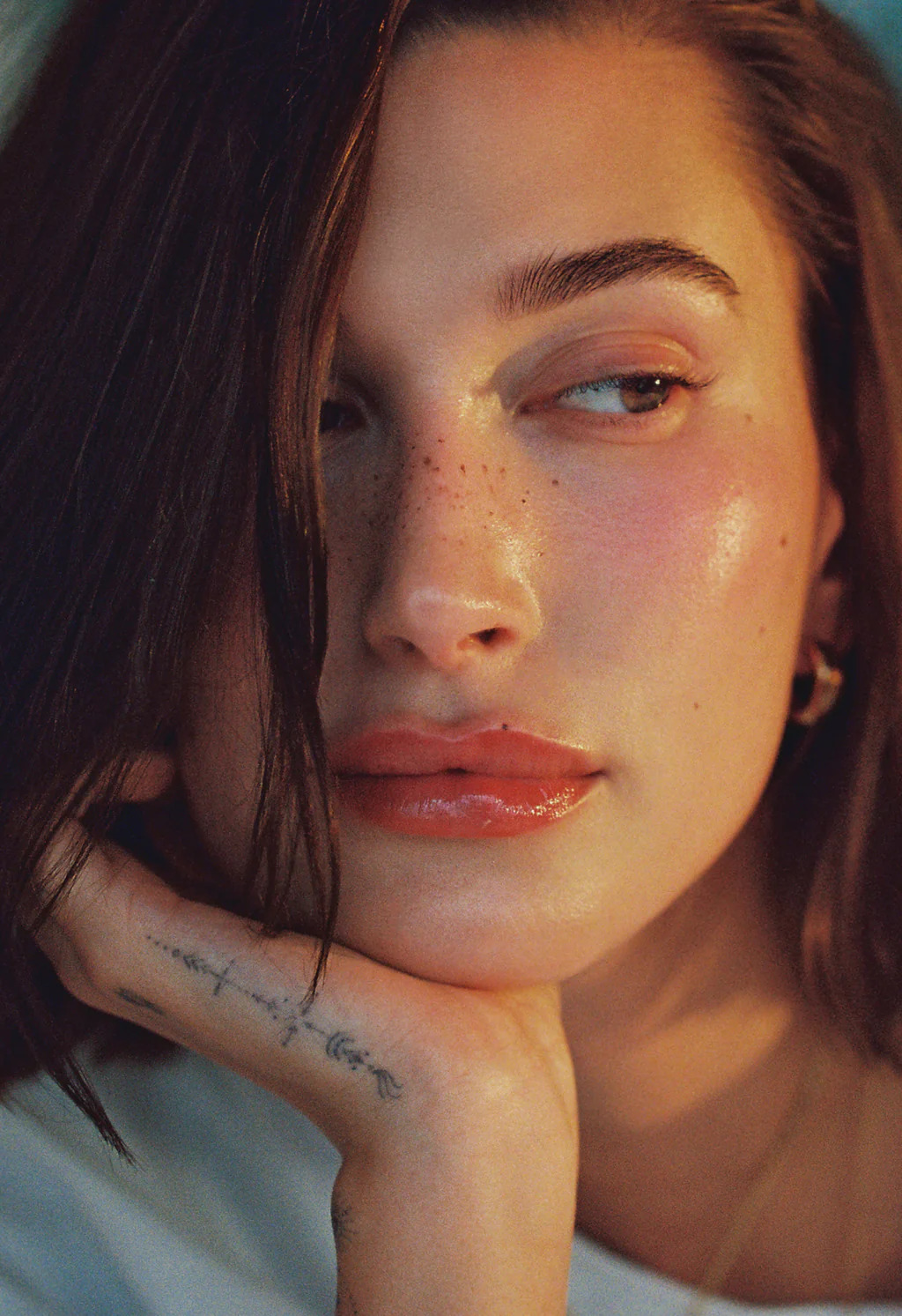 Прозорий тінт для вуст із пептидами і ніжним ароматом ванілі RHODE Peptide Lip Treatment The Nourishing Lip Layer Vanilla